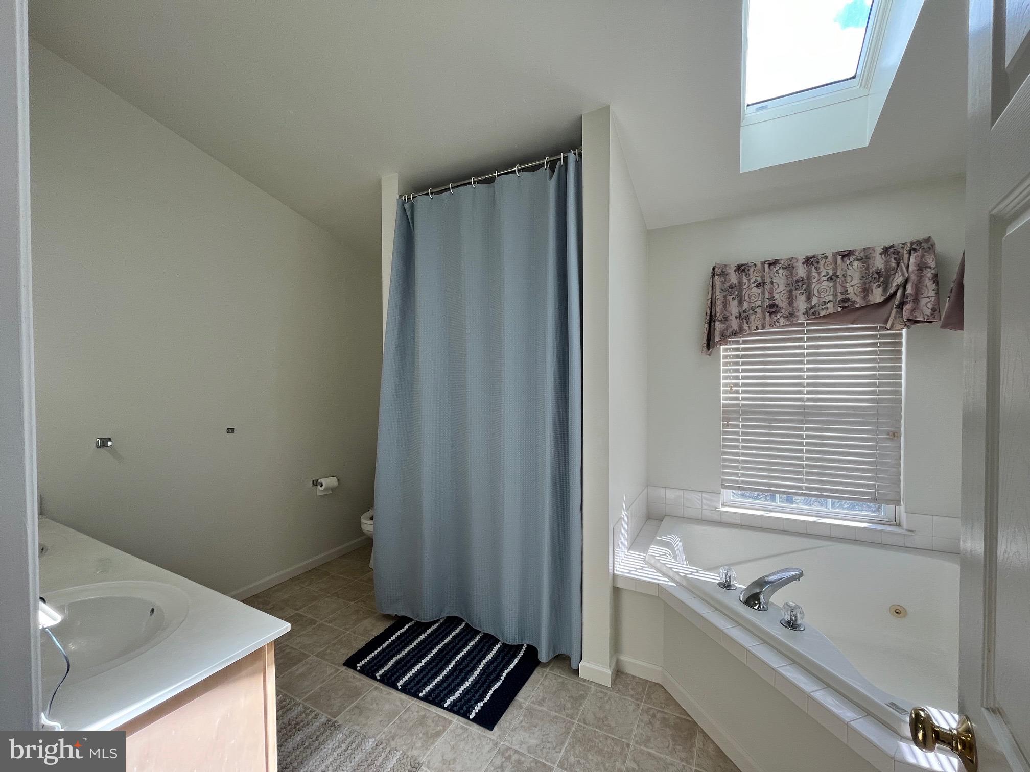 124 Limestone Drive Reading, PA 19606 - Photo 12 of 30 Master Suite - Bath