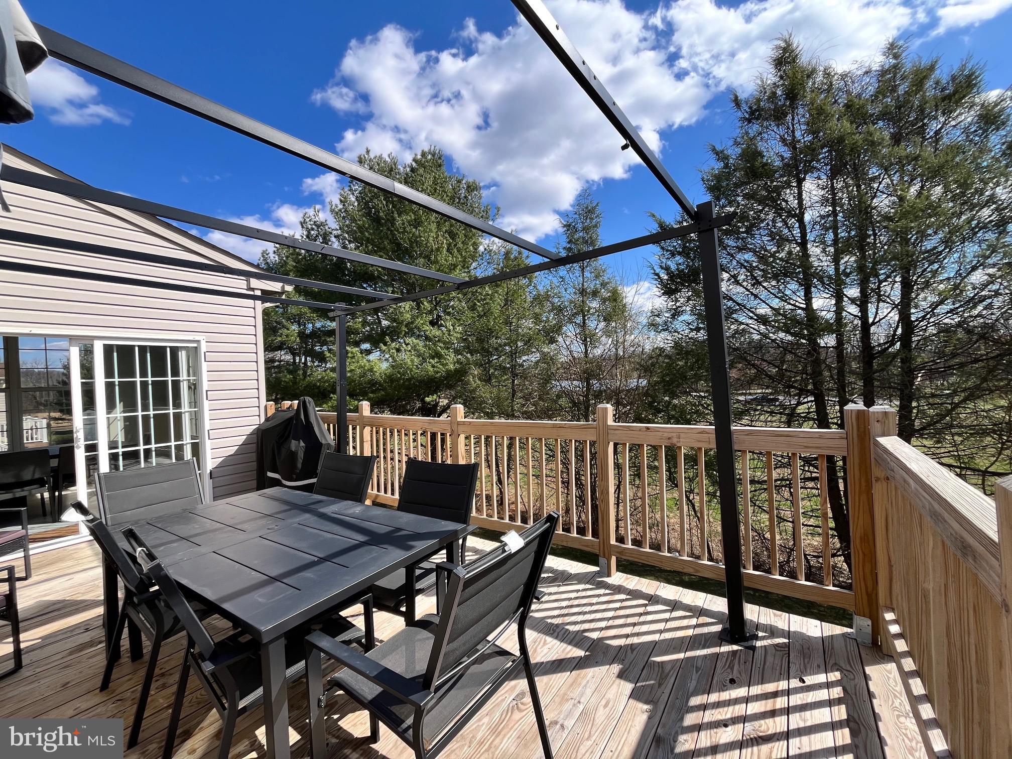 124 Limestone Drive Reading, PA 19606 - Photo 24 of 30 Deck off the breakfast area