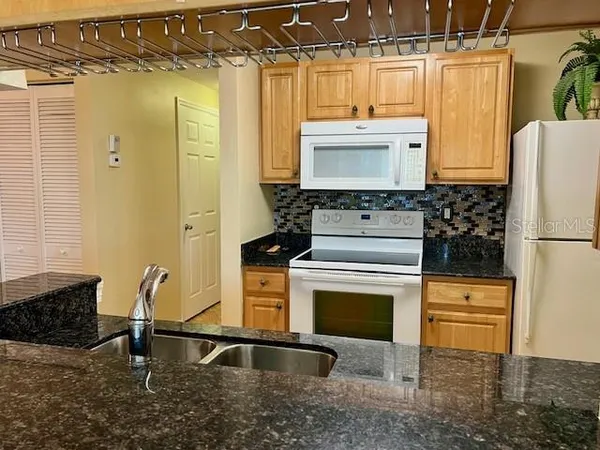 $1,790 | 4751 Travini Circle, Unit 4204, Sarasota, FL 34235