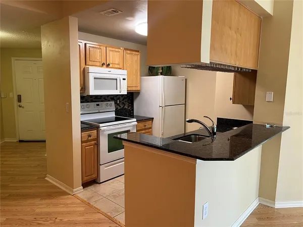 $1,790 | 4751 Travini Circle, Unit 4204, Sarasota, FL 34235