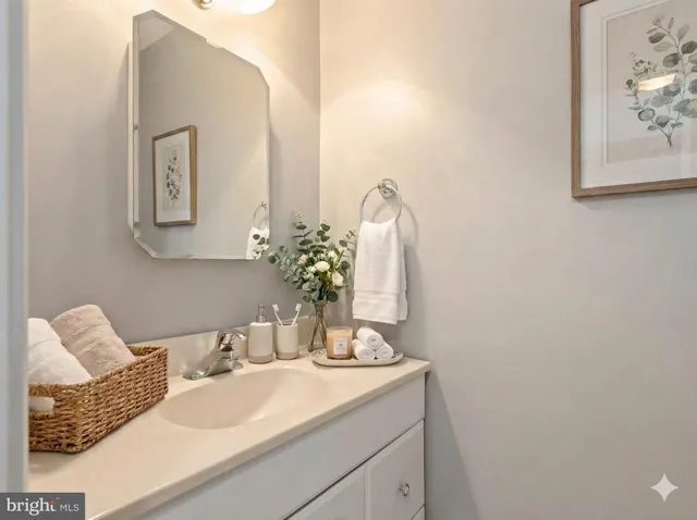 $2,699 | 45 Merrion Court, Lutherville-Timonium, MD 21093