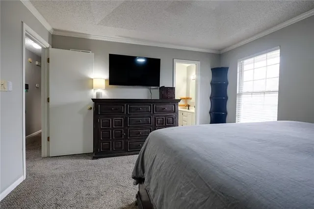 $286,000 | 3416 South Marshall Court, Independence, MO 64055