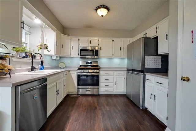 $286,000 | 3416 South Marshall Court, Independence, MO 64055