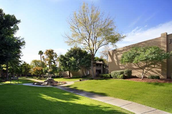 3825 East Camelback Road, Unit 144 Phoenix, AZ 85018 - Photo 6 of 11 Photo #6