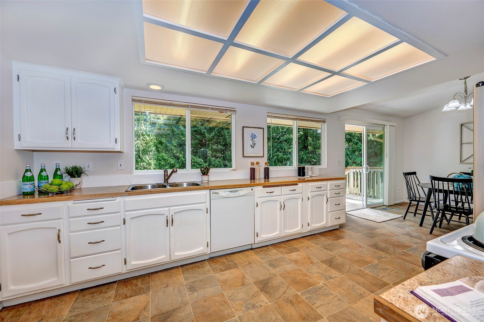 5503 138th Place Southwest Edmonds, WA 98026 - Photo 7 of 33