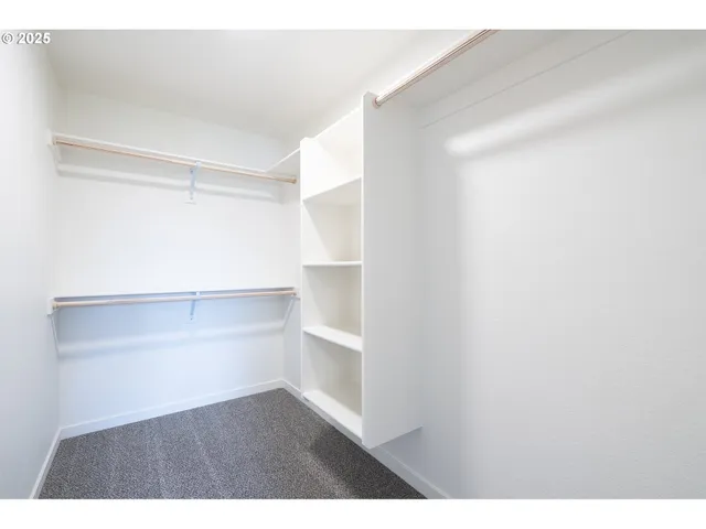 $389,900 | 14718 Southeast Powell Boulevard, Portland, OR 97236