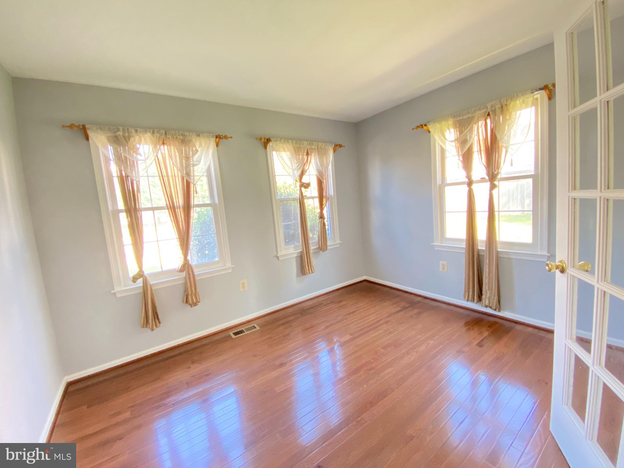 1029 Mondrian Terrace Silver Spring, MD 20904 - Photo 9 of 31