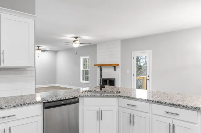 $2,995 | 2129 Powell Road, Clarksville, TN 37043