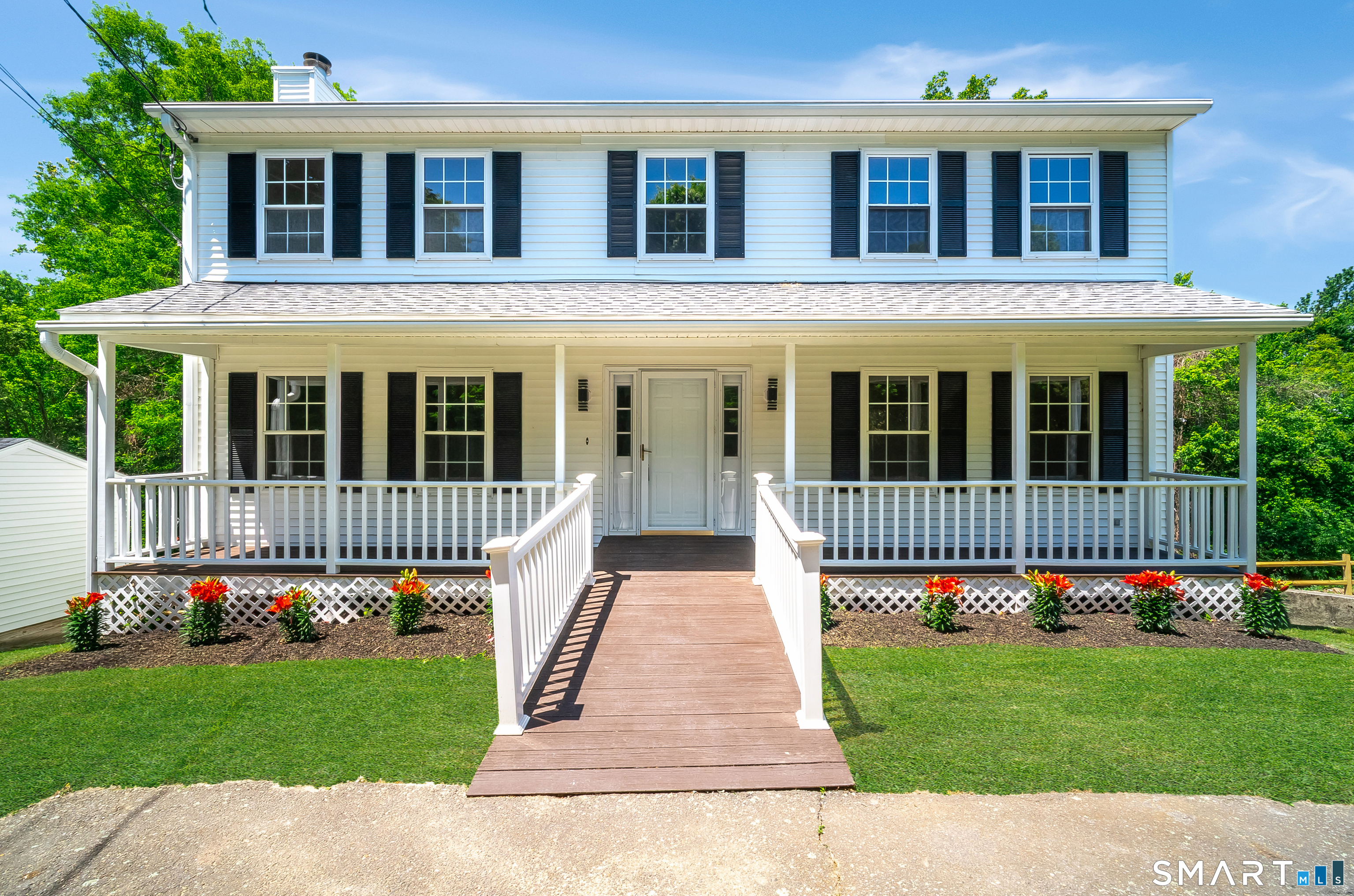 1425 James Farm Road Stratford, CT 06614 - Photo 2 of 40
