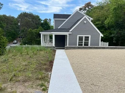$894,000 | 1 Shore Drive, Harwich, MA 02645