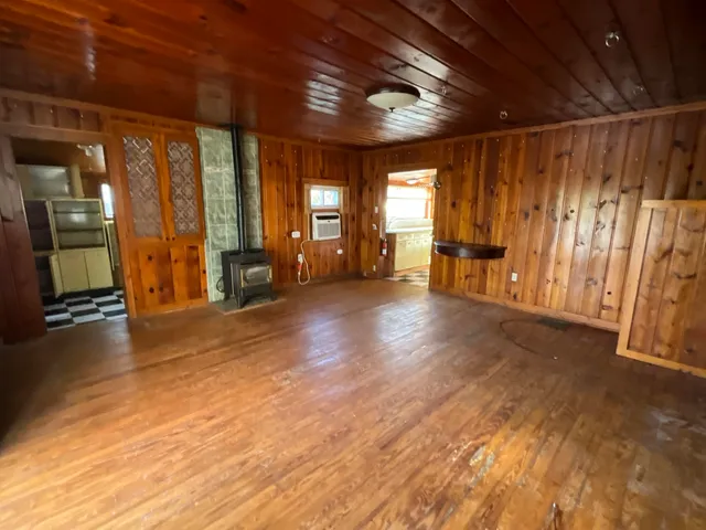 $159,900 | 8802 66th Street Southeast, Alto, MI 49302