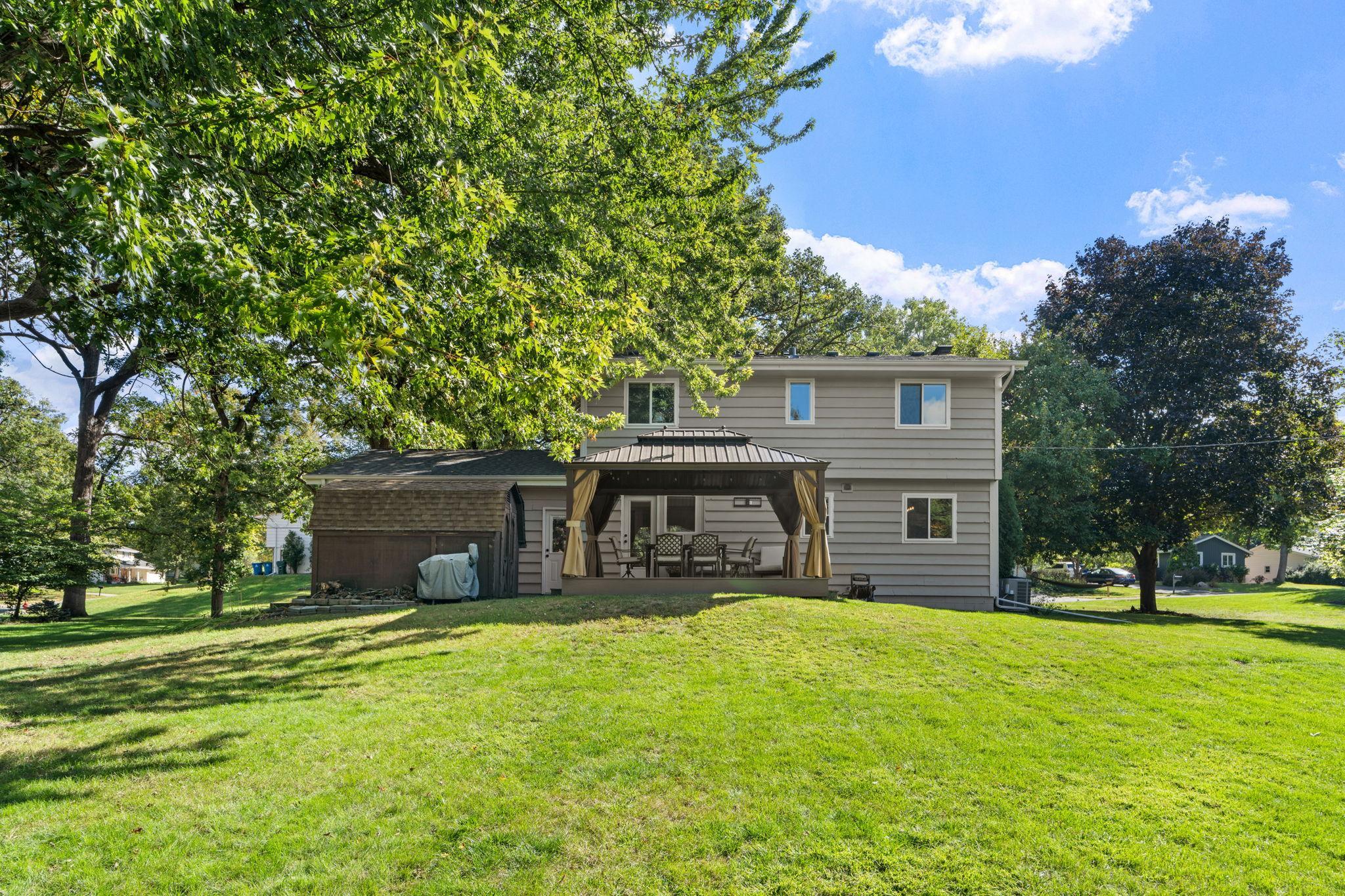 10408 Colorado Road Bloomington, MN 55438 - Photo 2 of 29 Gallery Image 2
