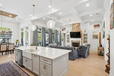 $685,000 | 208 Menetre Drive, Covington, LA 70433