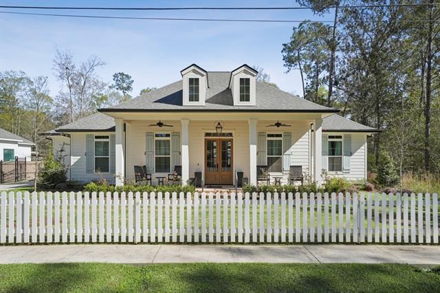 208 Menetre Drive Covington, LA 70433 - Photo 2 of 37