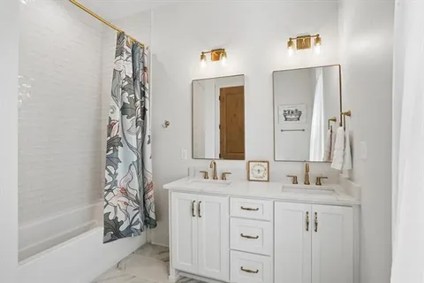 $685,000 | 208 Menetre Drive, Covington, LA 70433