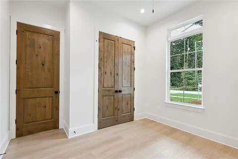 $685,000 | 208 Menetre Drive, Covington, LA 70433