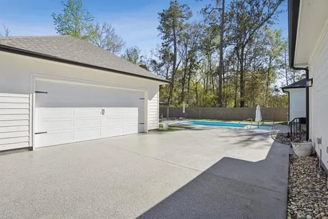 $685,000 | 208 Menetre Drive, Covington, LA 70433