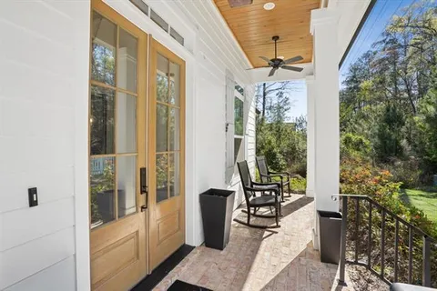 $685,000 | 208 Menetre Drive, Covington, LA 70433