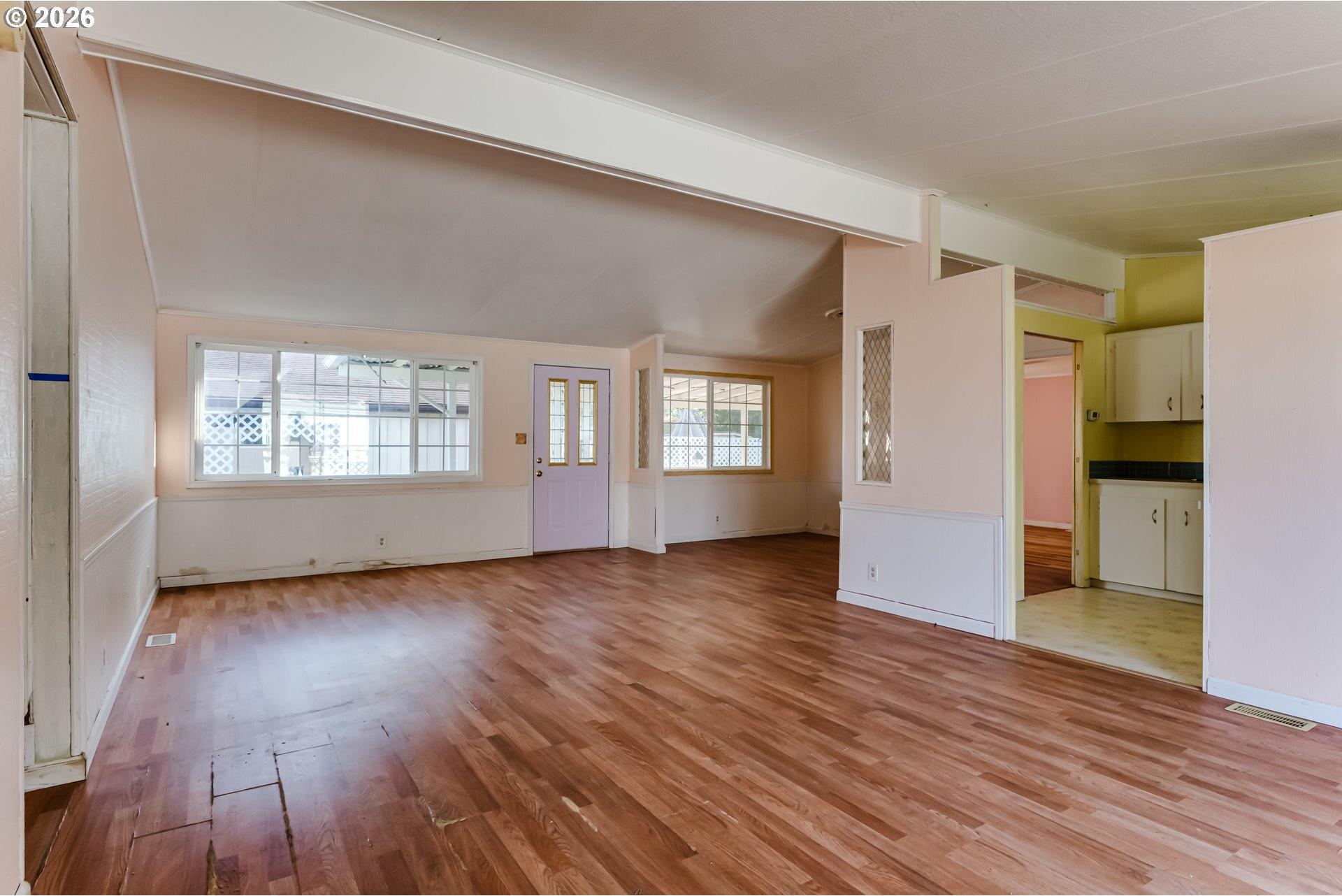 658 South 57th Street, Unit 55 Springfield, OR 97478 - Photo 5 of 38 Gallery Image 5