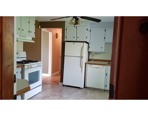 30 Garland Street Springfield, MA 01118 - Photo 5 of 15 Gallery Image 5
