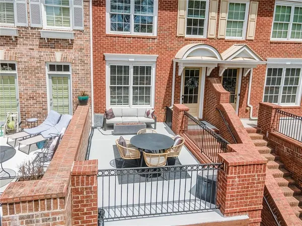 $414,900 | 6013 Waters Edge Trail, Roswell, GA 30075
