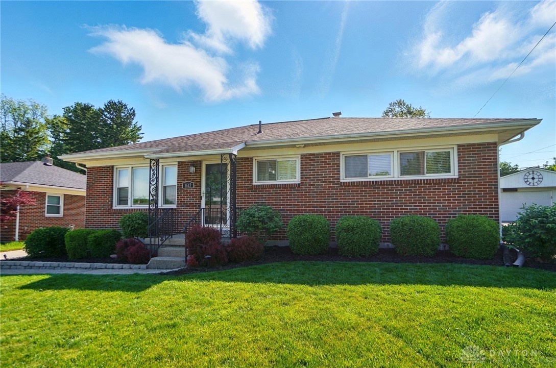 1612 Northgate Road Springfield, OH 45504 - Photo 1 of 55 Gallery Image 1