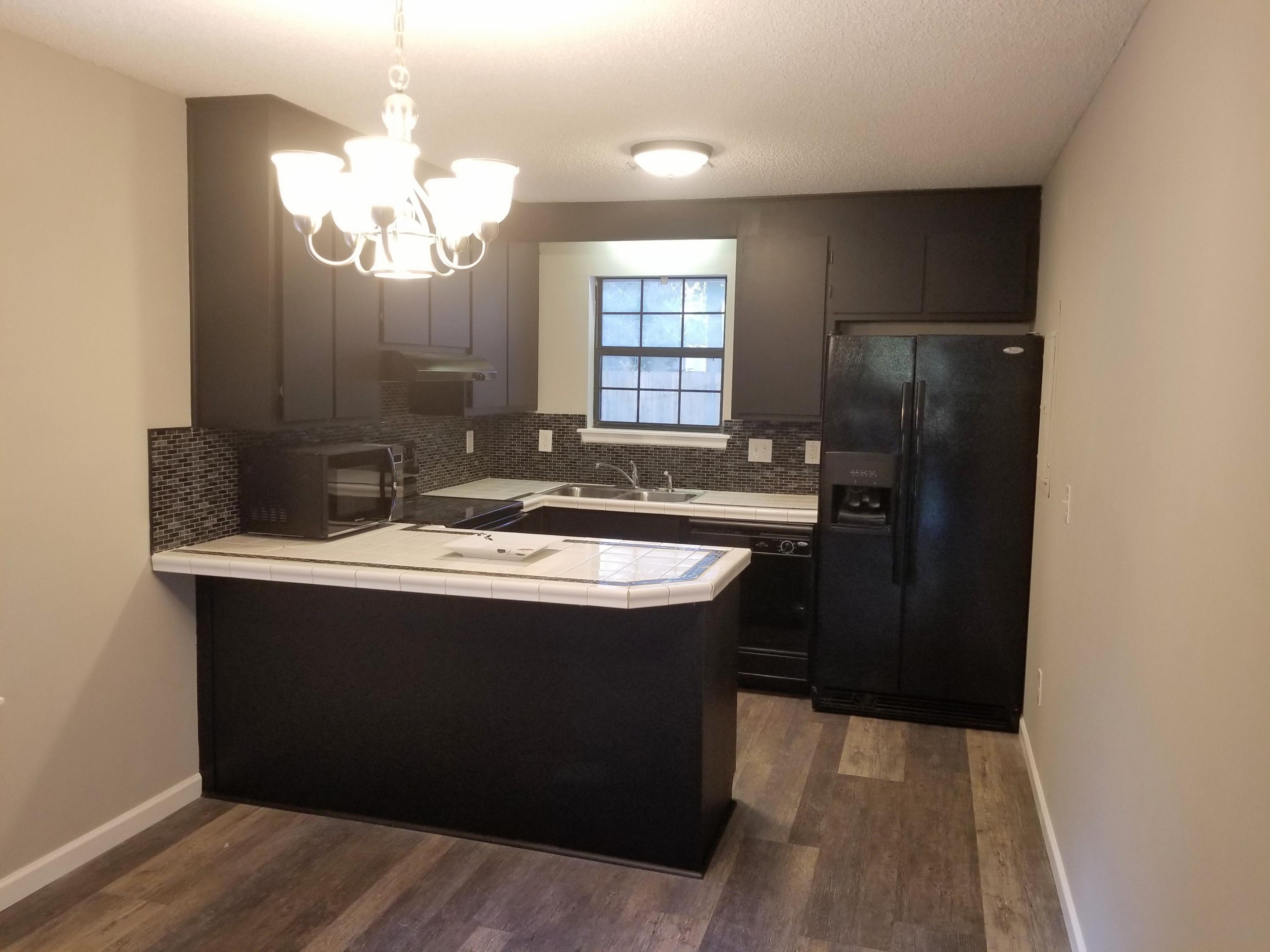 1016 Douglas Wayne Road Summerville, SC 29486 - Photo 12 of 21 20180918_181648