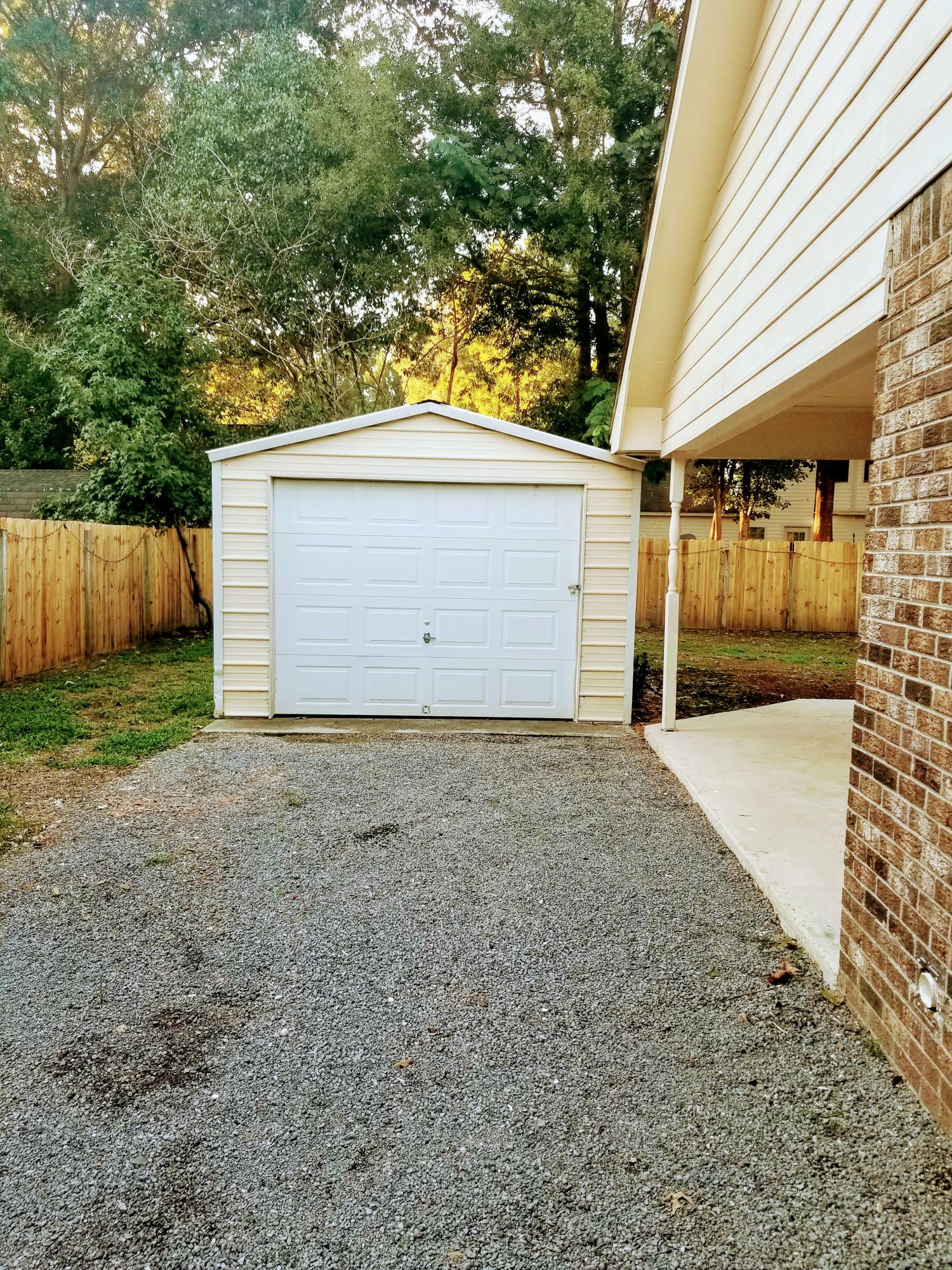1016 Douglas Wayne Road Summerville, SC 29486 - Photo 3 of 21 20180918_184004