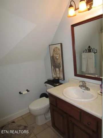 $949,900 | 430 Basswood Lane, Kodak, TN 37764