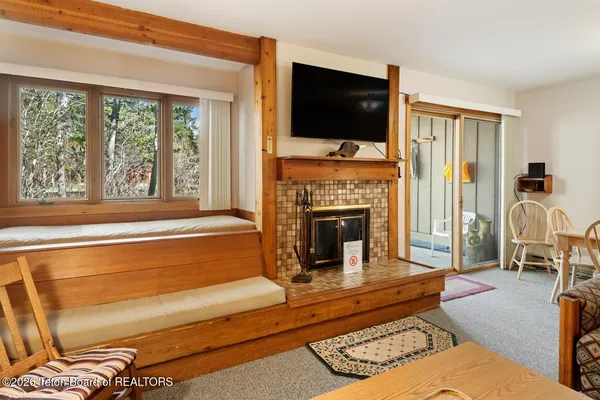$850,000 | 3855 South Lake Creek Drive, Unit 112, Wilson, WY 83014