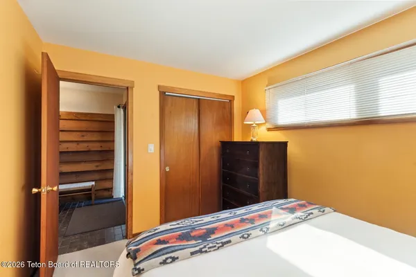 $850,000 | 3855 South Lake Creek Drive, Unit 112, Wilson, WY 83014