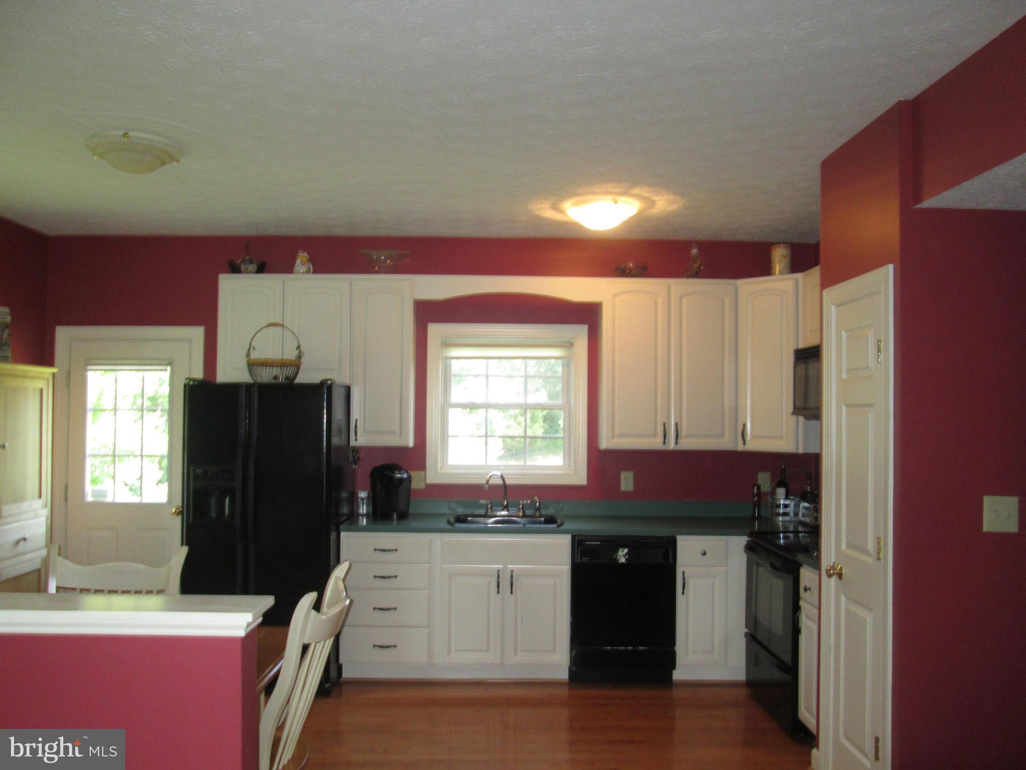 1455 Redbud Road Winchester, VA 22603 - Photo 5 of 28 Kitchen