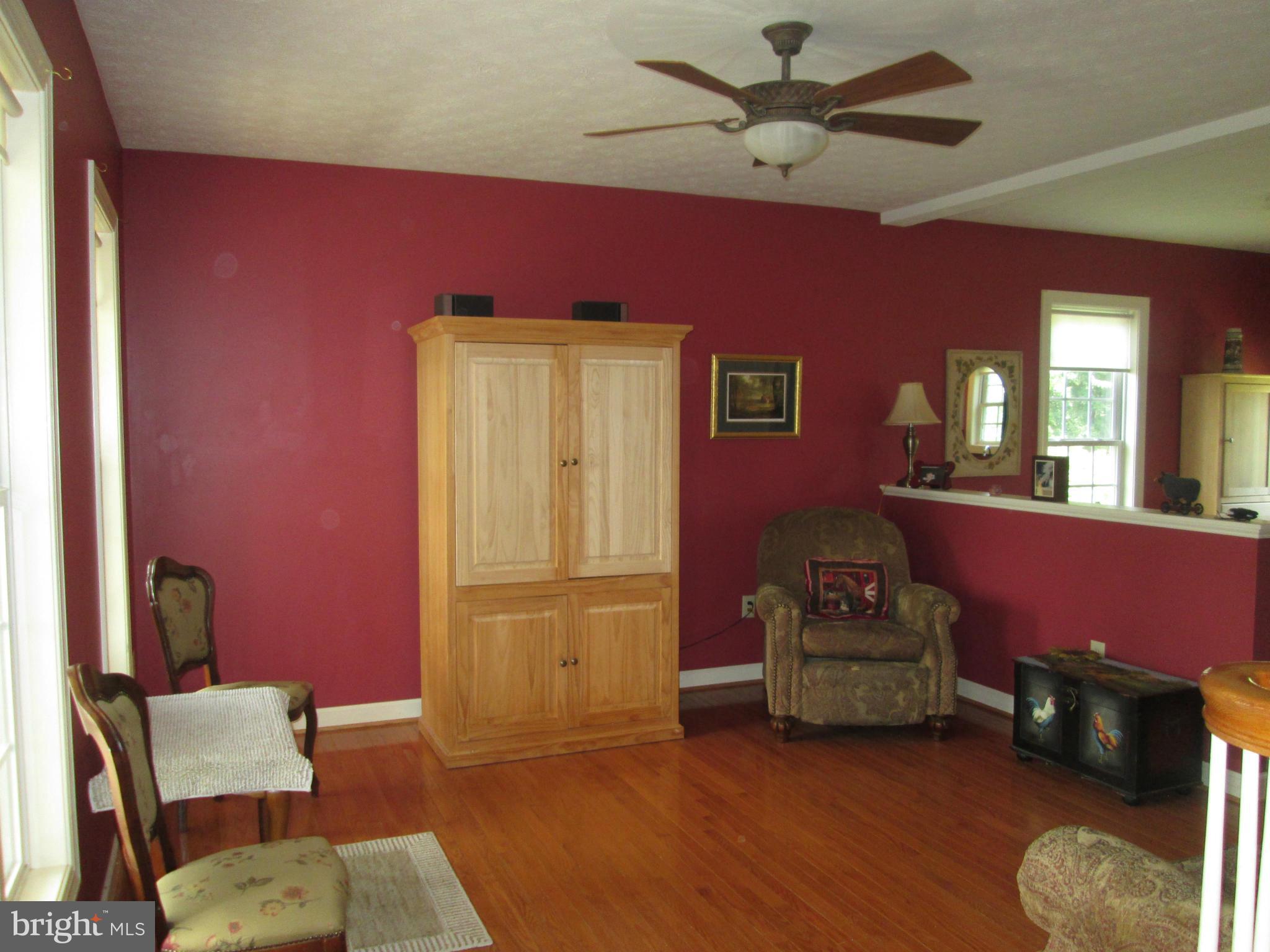 1455 Redbud Road Winchester, VA 22603 - Photo 9 of 28 Living Room