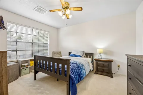 $415,000 | 806 Amber Bough Court, Houston, TX 77062