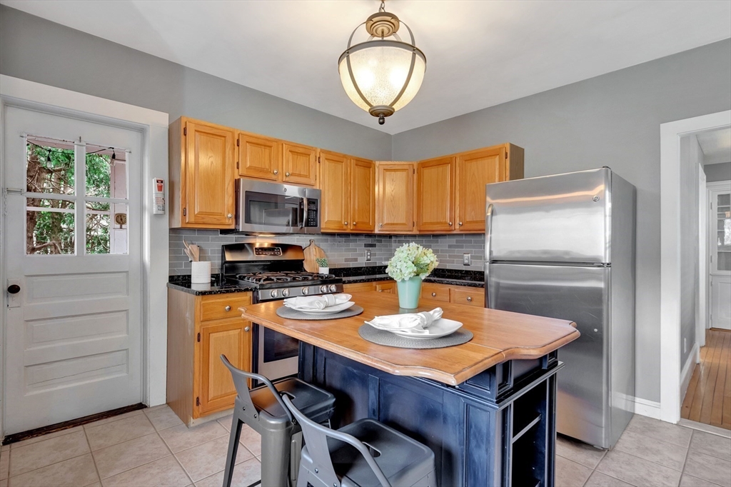 18 Hersam Street Stoneham, MA 02180 - Photo 15 of 39