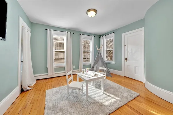 $799,000 | 18 Hersam Street, Stoneham, MA 02180