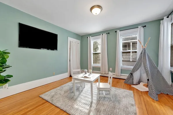 $799,000 | 18 Hersam Street, Stoneham, MA 02180