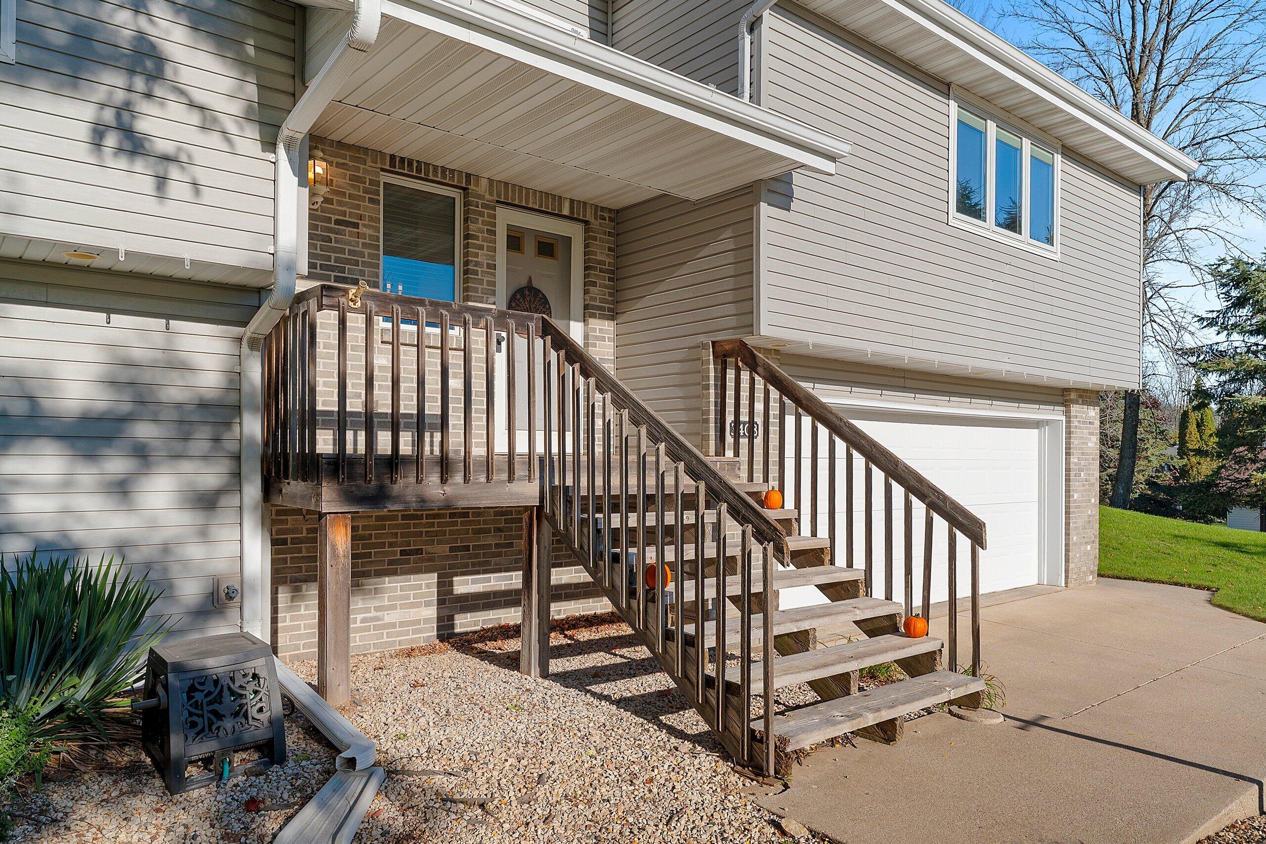 3408 Pierce Court Two Rivers, WI 54241 - Photo 3 of 68 007-3408PierceCourt-TwoRivers-WI-54241-S