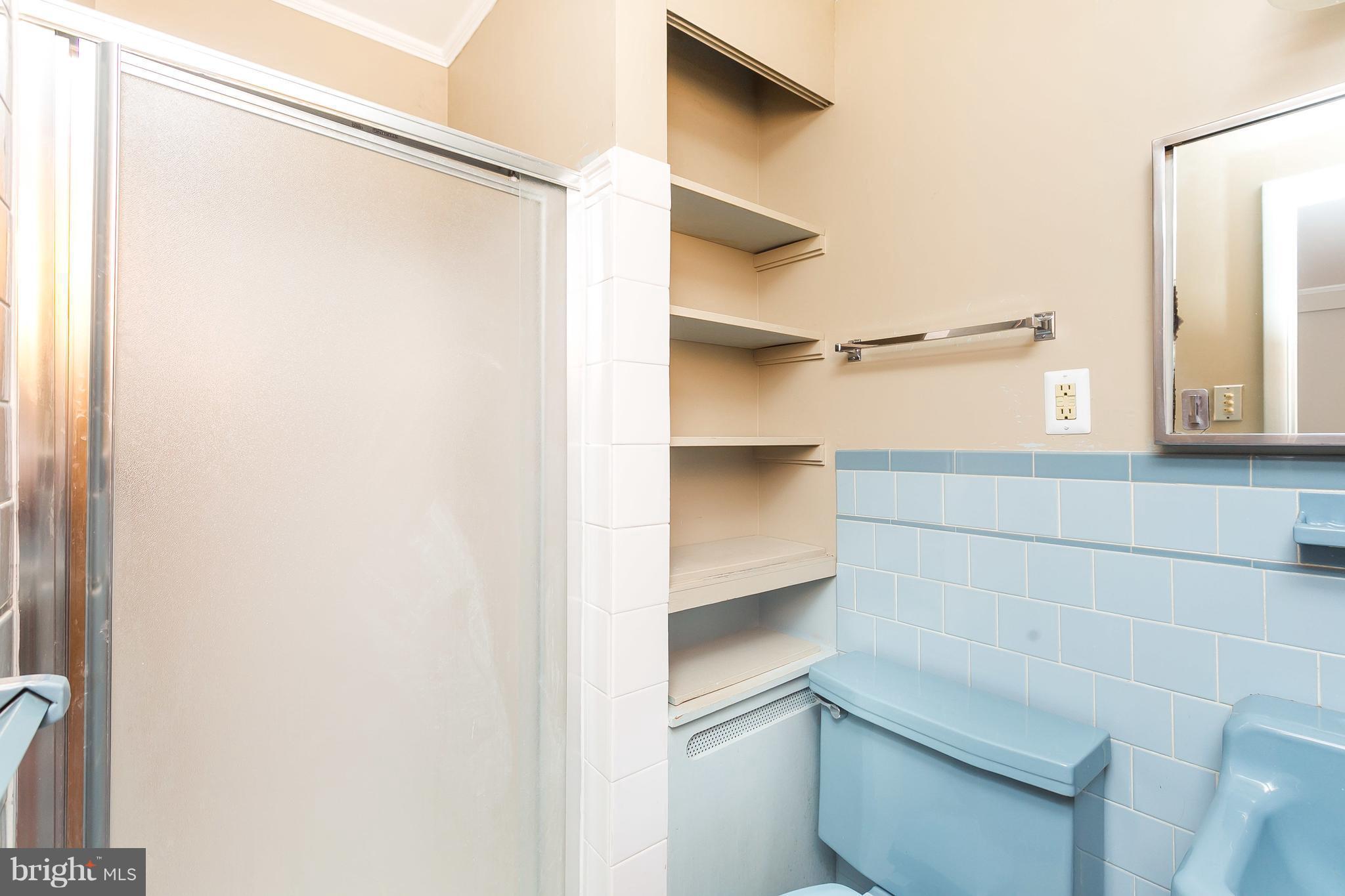 8811 Wolverton Road Baltimore, MD 21234 - Photo 17 of 30 Bath (Master)