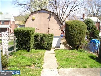 112 Maple Hill Road Wilmington, DE 19804 - Photo 3 of 12 Garage