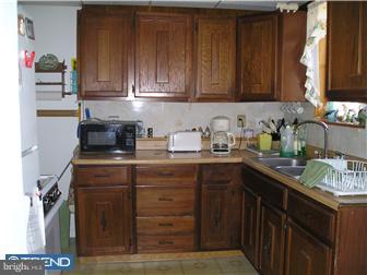112 Maple Hill Road Wilmington, DE 19804 - Photo 7 of 12 Kitchen