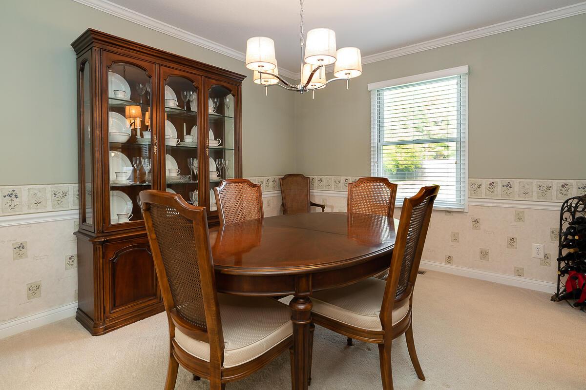 5576 Longrifle Road Westerville, OH 43081 - Photo 6 of 27 Dining Room