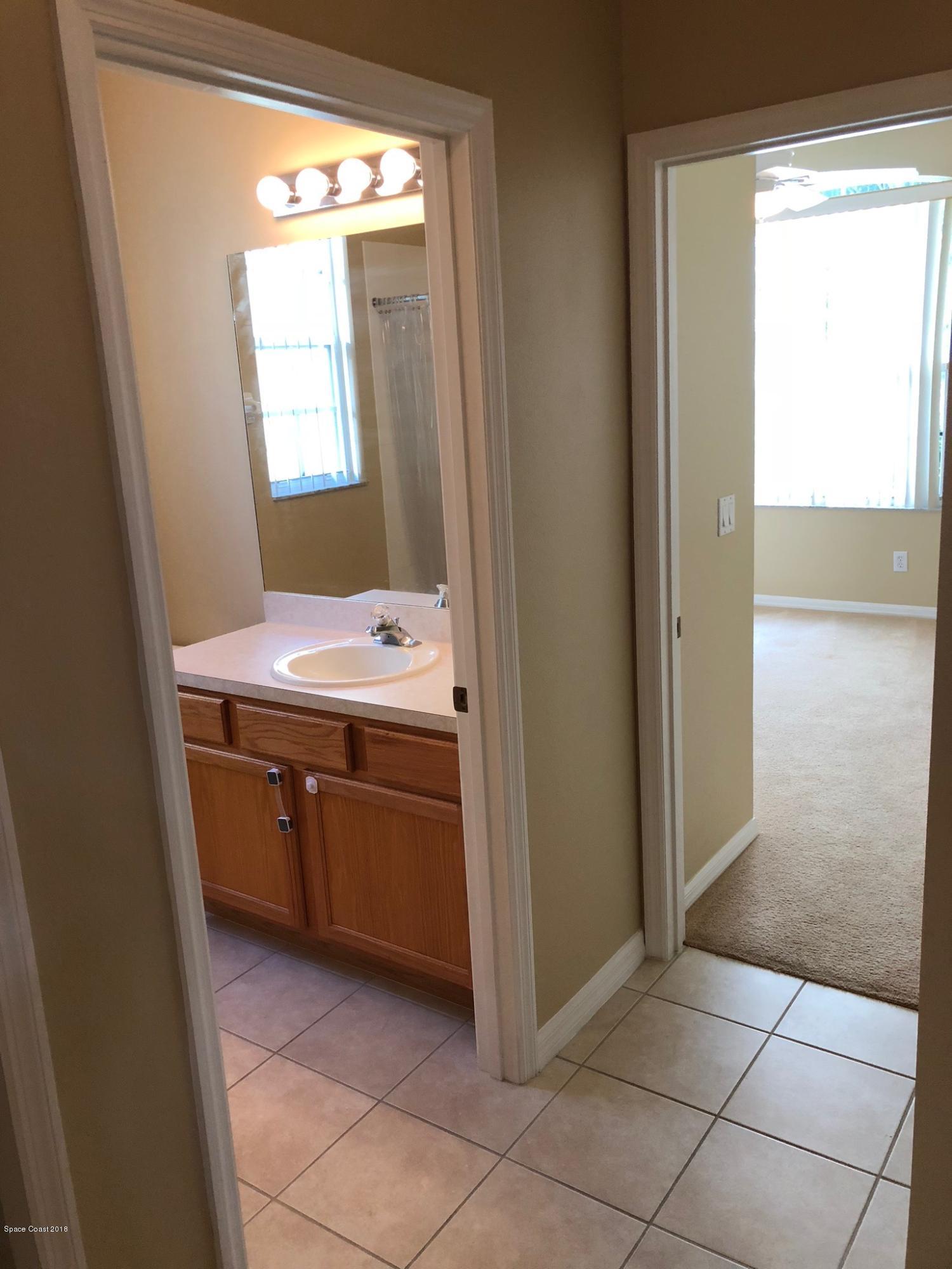 314 Intrepid Way Melbourne, FL 32903 - Photo 25 of 31 a room with a window