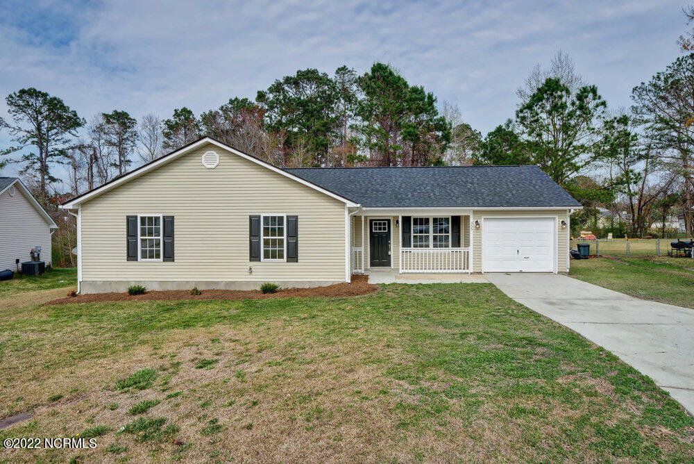 355 Running Road Jacksonville, NC 28546 - Photo 1 of 33 001_p1877191_2_3_4_5_6_7