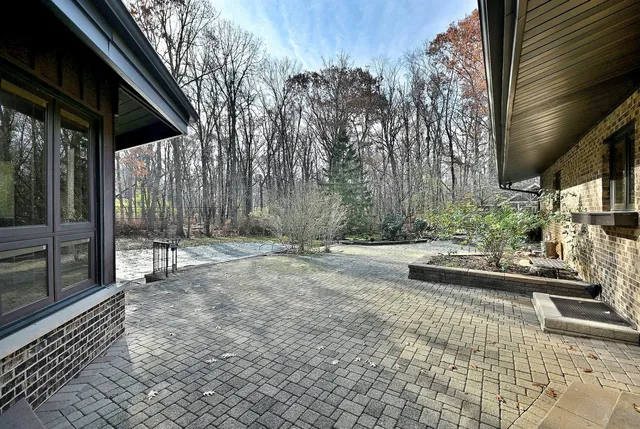 $1,230,000 | 1403 Forest Drive, Glenview, IL 60025