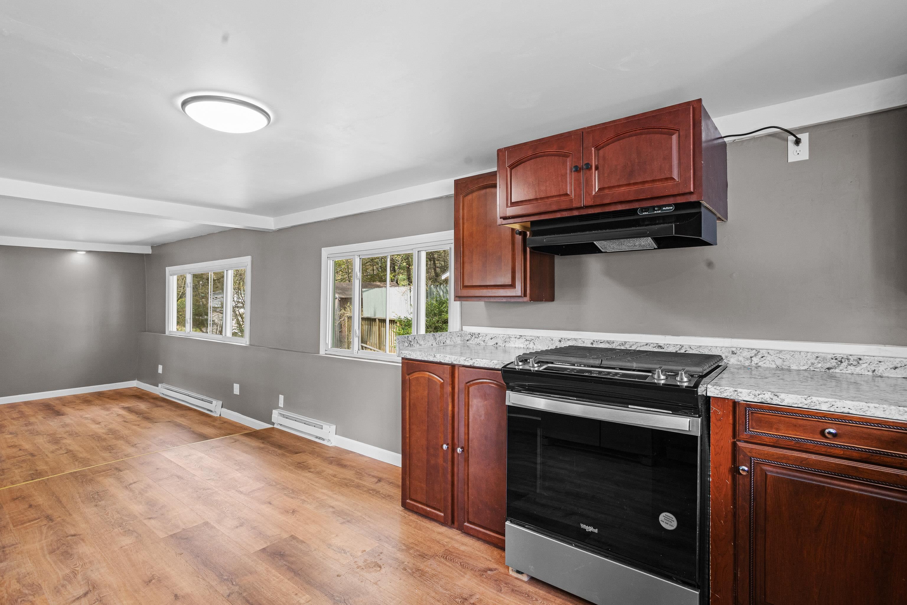 8 Dart Street Hooksett, NH 03106 - Photo 21 of 36