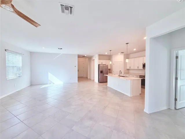 $2,600 | 10995 Pinot Drive, Venice, FL 34293