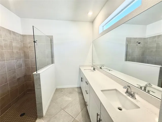 $2,600 | 10995 Pinot Drive, Venice, FL 34293