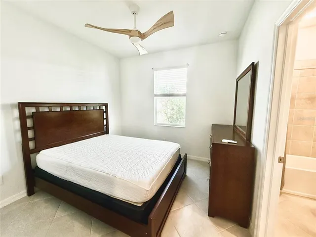 $2,600 | 10995 Pinot Drive, Venice, FL 34293