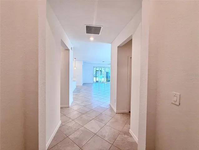 $2,600 | 10995 Pinot Drive, Venice, FL 34293